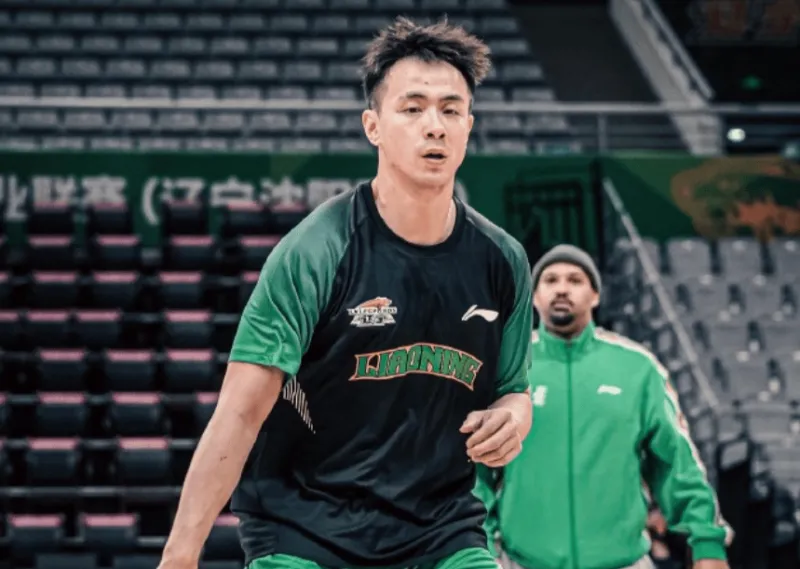 bsport-辽篮训练师Wallace发文：很高兴看到我的兄弟赵继伟重回赛场